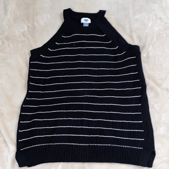 BUNDLE (2) Old Navy Women’s Sweater Tank Tops - Picture 2 of 7